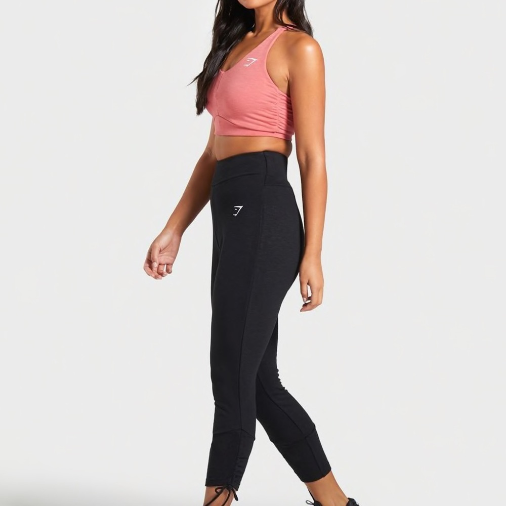 Gymshark Two Piece Set Ruched Joggers Sports Bra